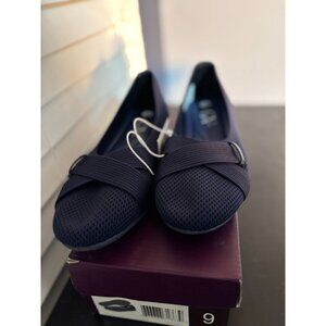 Gloria Vanderbilt Debbie Women's Slip-on Ballet Flats Shoes Navy Blue